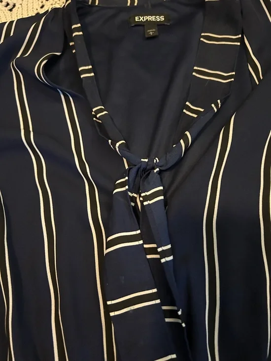 Express Blue Stripe Tie Neck Midi Dress Sz L - Picture 3 of 8
